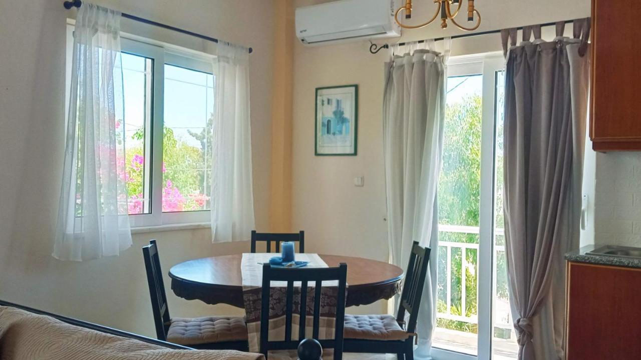 Marilen Apartamento Livadia  Quarto foto